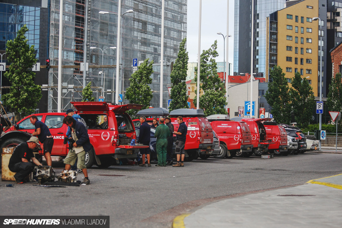 peking-to-paris-2019-tallinn-fixing-by-wheelsbywovka-9