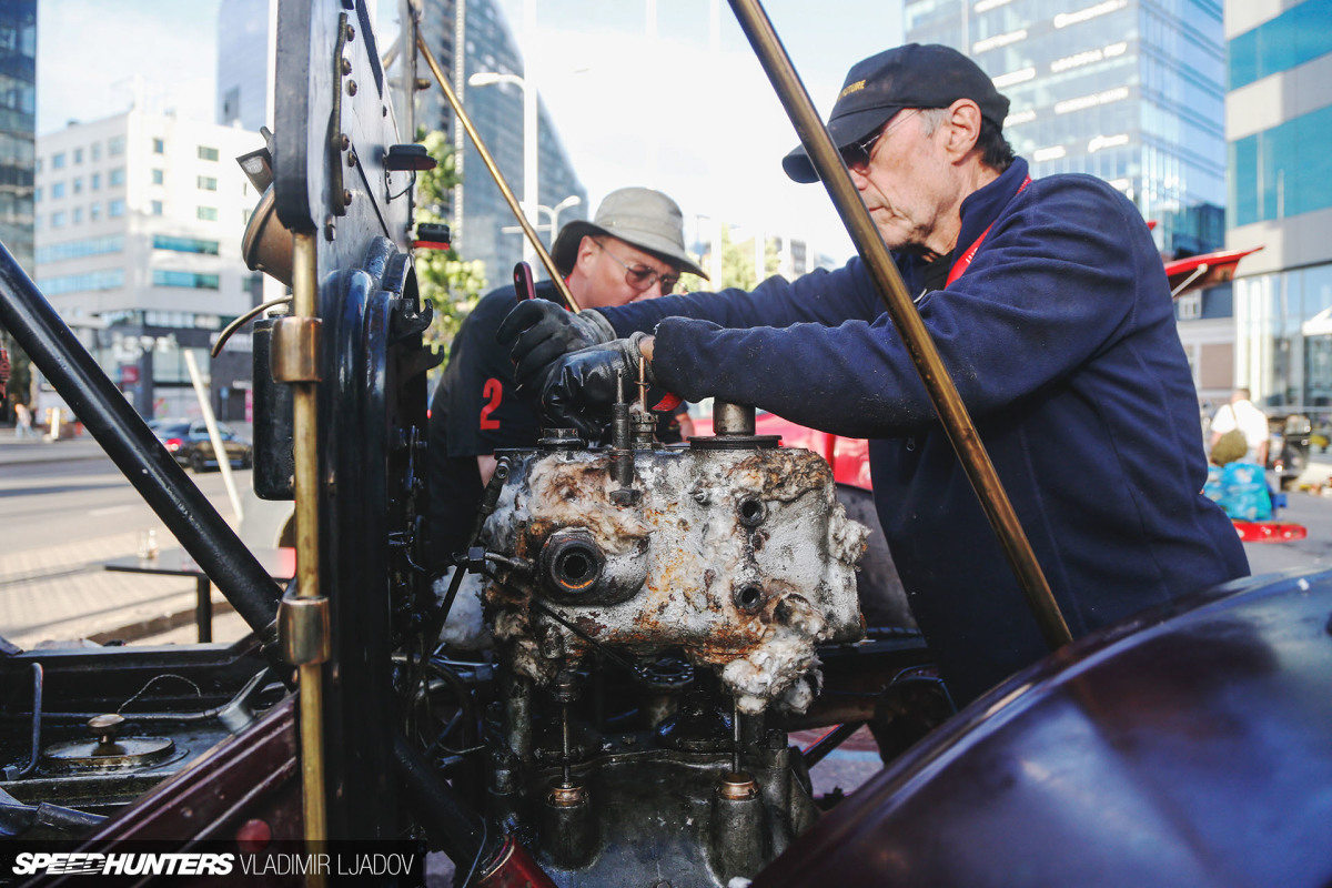 peking-to-paris-2019-tallinn-fixing-by-wheelsbywovka-62