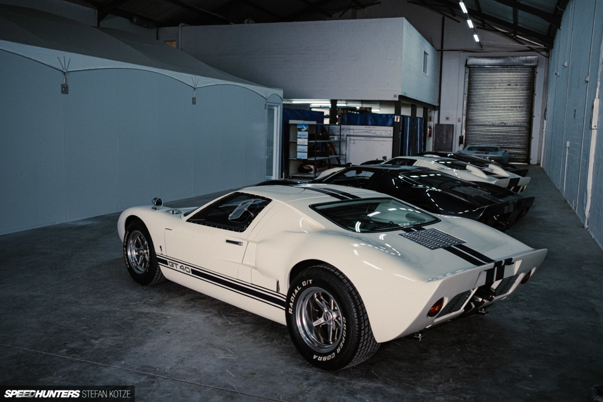 Superformance Rebuilds History With Original Specification 1969 GT40s –  GTPlanet