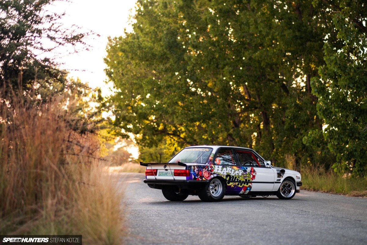 This E30 BMW Doesn’t Need A Steering Wheel