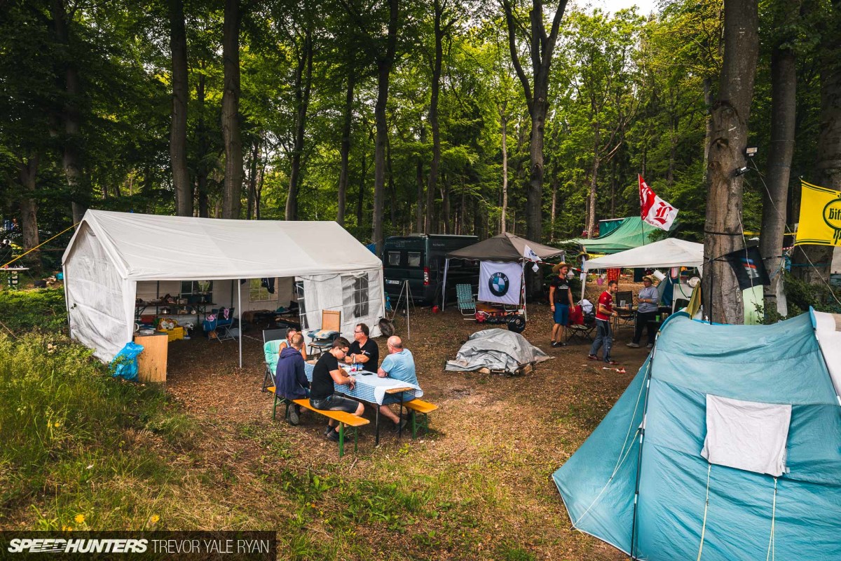 2019-Nurburgring-24-Hour-Fans-And-Camps_Trevor-Ryan-Speedhunters_023_5611