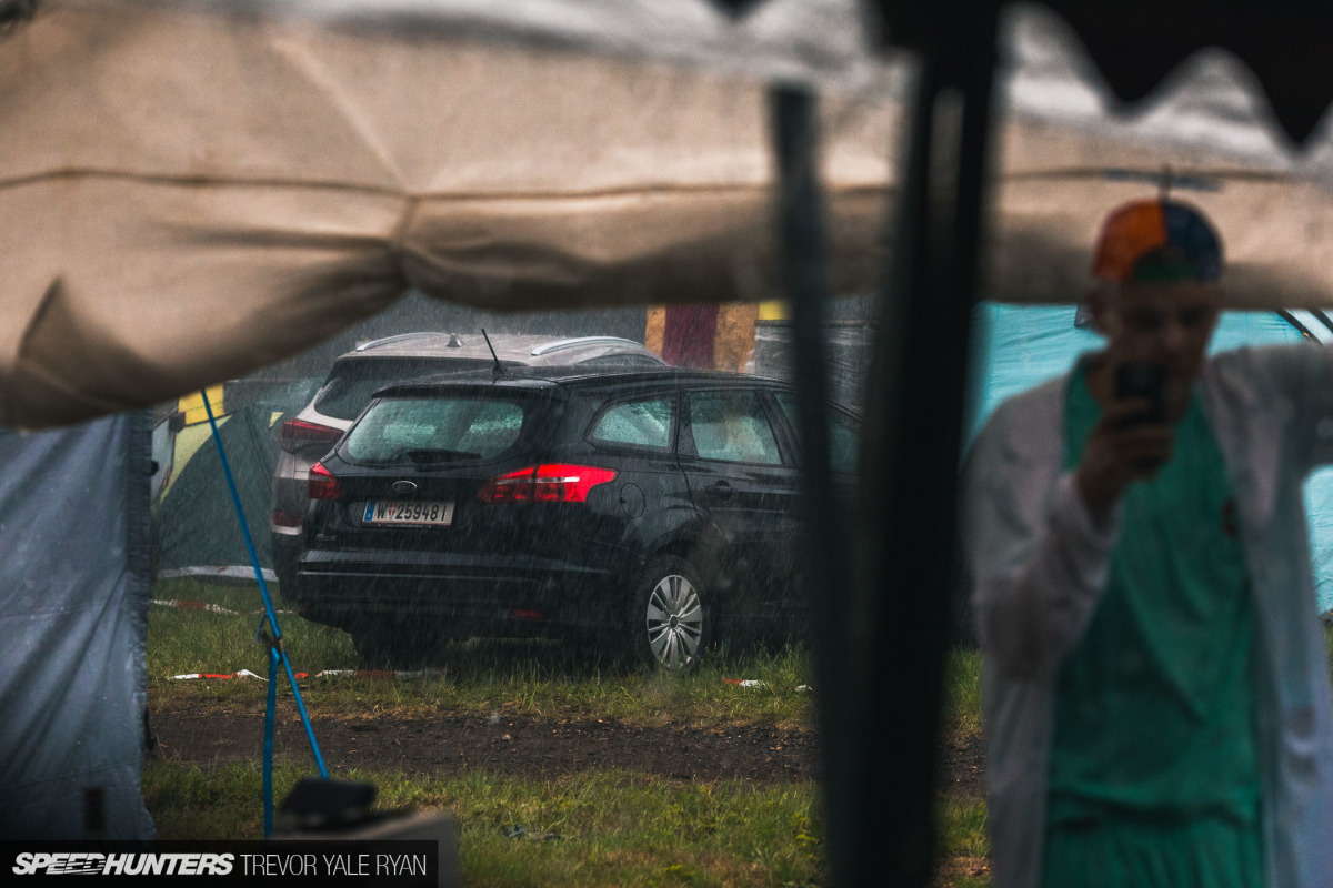 2019-Nurburgring-24-Hour-Fans-And-Camps_Trevor-Ryan-Speedhunters_036_5878