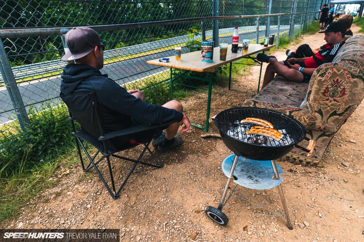 2019-Nurburgring-24-Hour-Fans-And-Camps_Trevor-Ryan-Speedhunters_044_5610