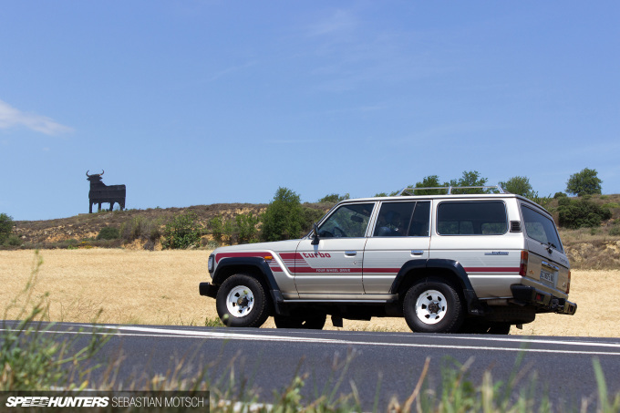Toyota LandCruiser HJ61 in Spain by Sebastian Motsch