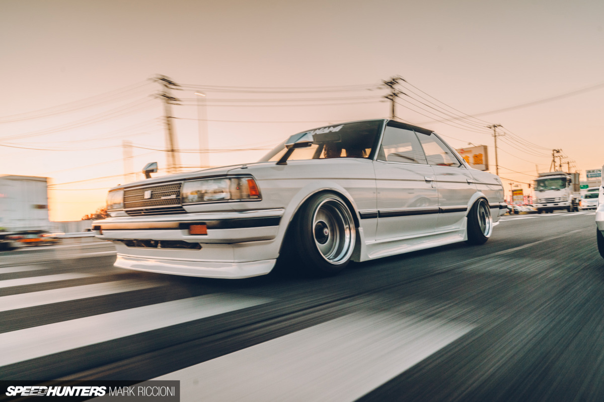 Toyota Cressida x30 stance Orange