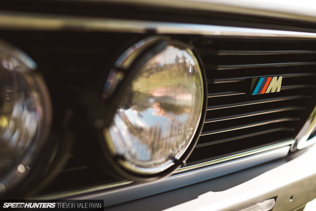 2019-Legends-Of-The-Autobahn-Details-Wheels-Monterey-Car-Week_Trevor-Ryan-Speedhunters_042_3657