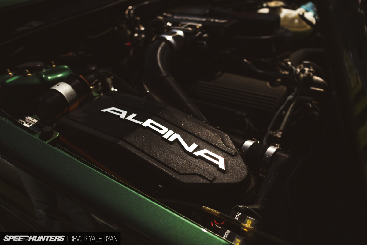 2019-Legends-Of-The-Autobahn-Details-Wheels-Monterey-Car-Week_Trevor-Ryan-Speedhunters_047_3706