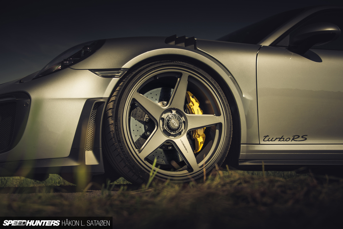 Speedhunters_Porsche_911_Turbo_RS_3-7