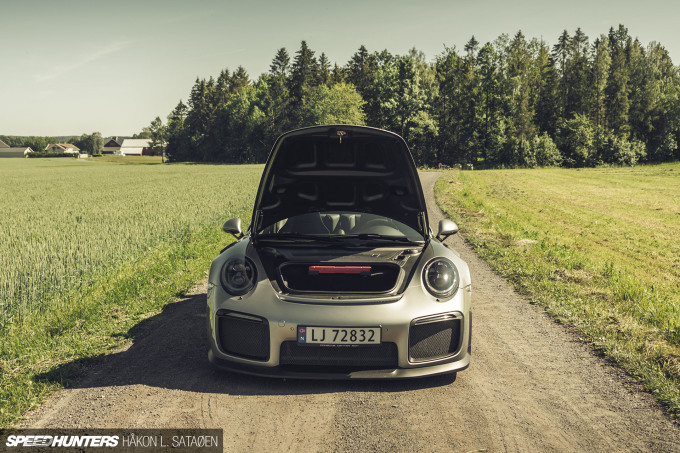 Speedhunters_Porsche_911_Turbo_RS_3-3