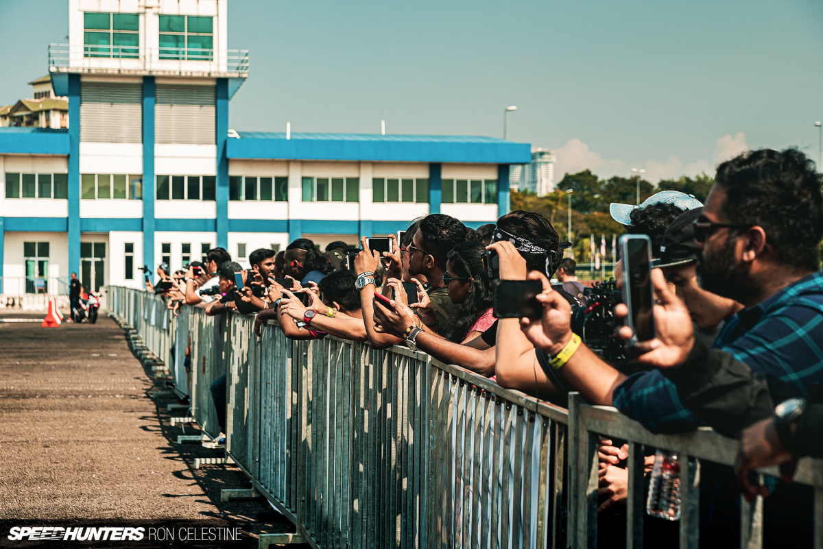 Speedhunters_Ron_Celestne_Crowd_2