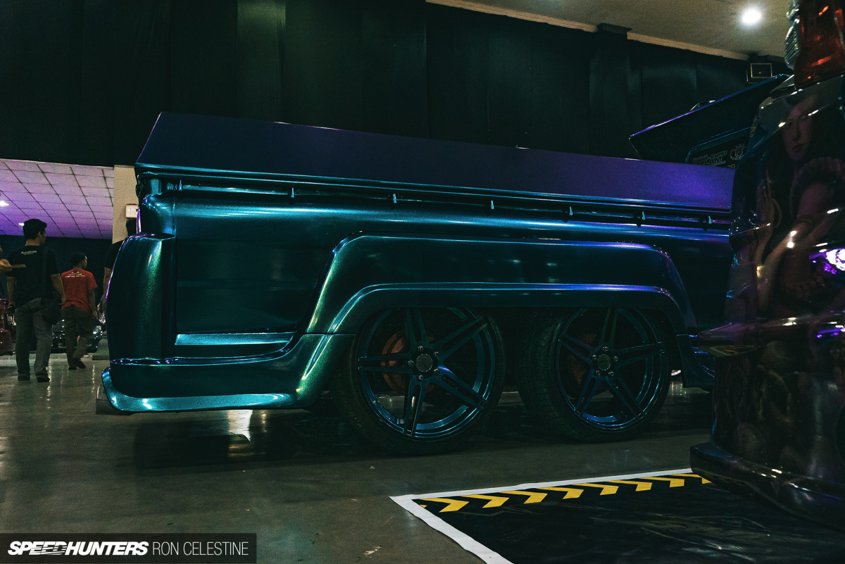 Speedhunters_RonCelestine_BlackAutoBattle_6Wheel