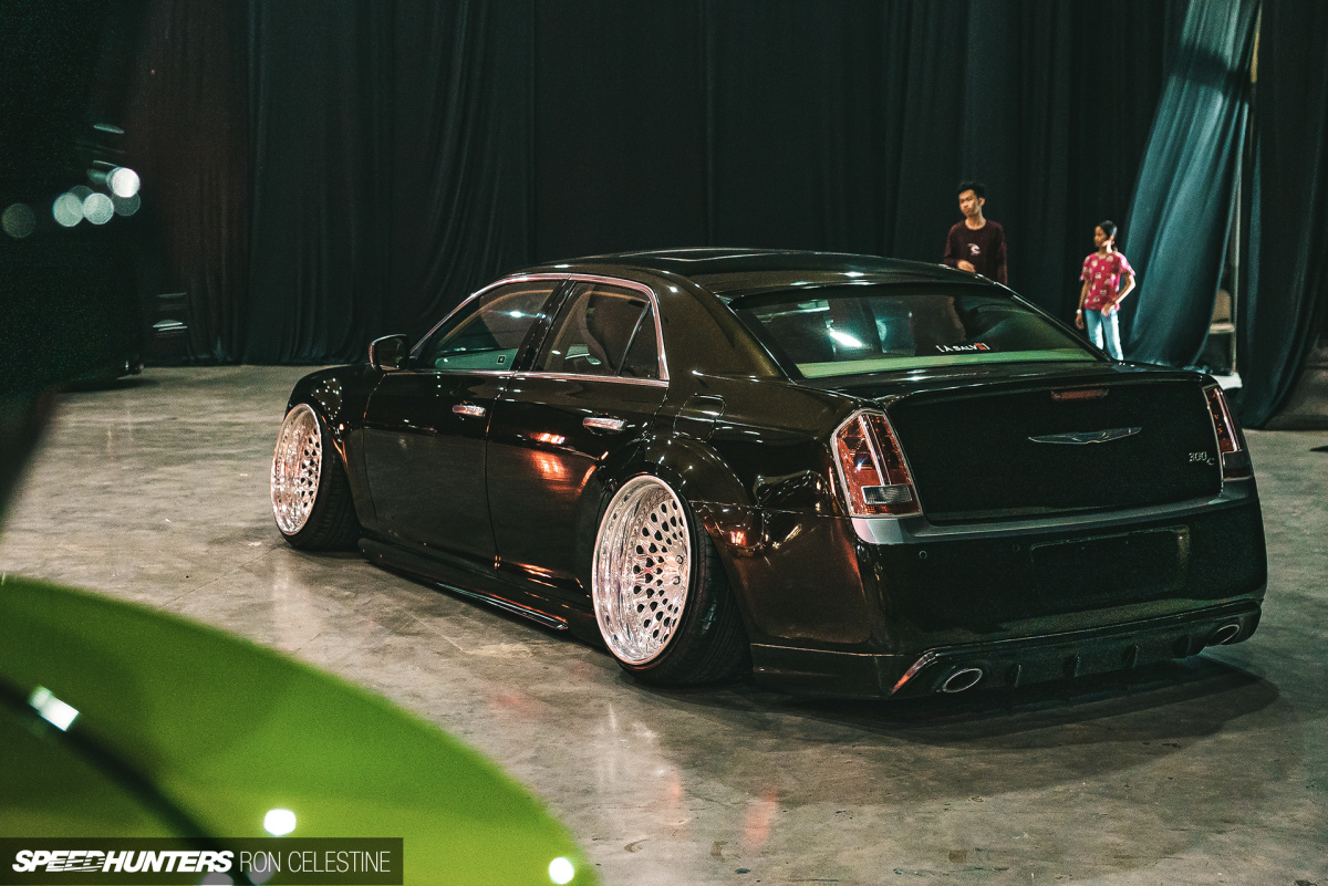 Speedhunters_RonCelestine_BlackAutoBattle_300C