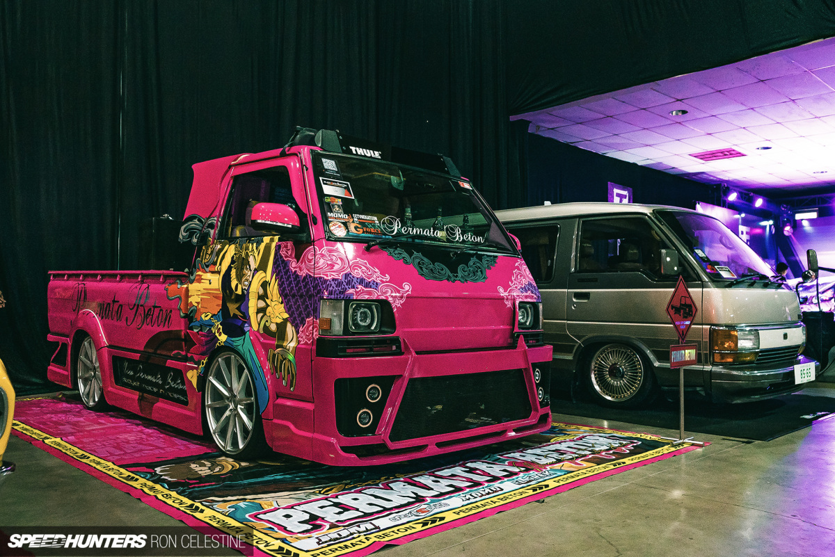 Speedhunters_RonCelestine_BlackAutoBattle_K_Truck