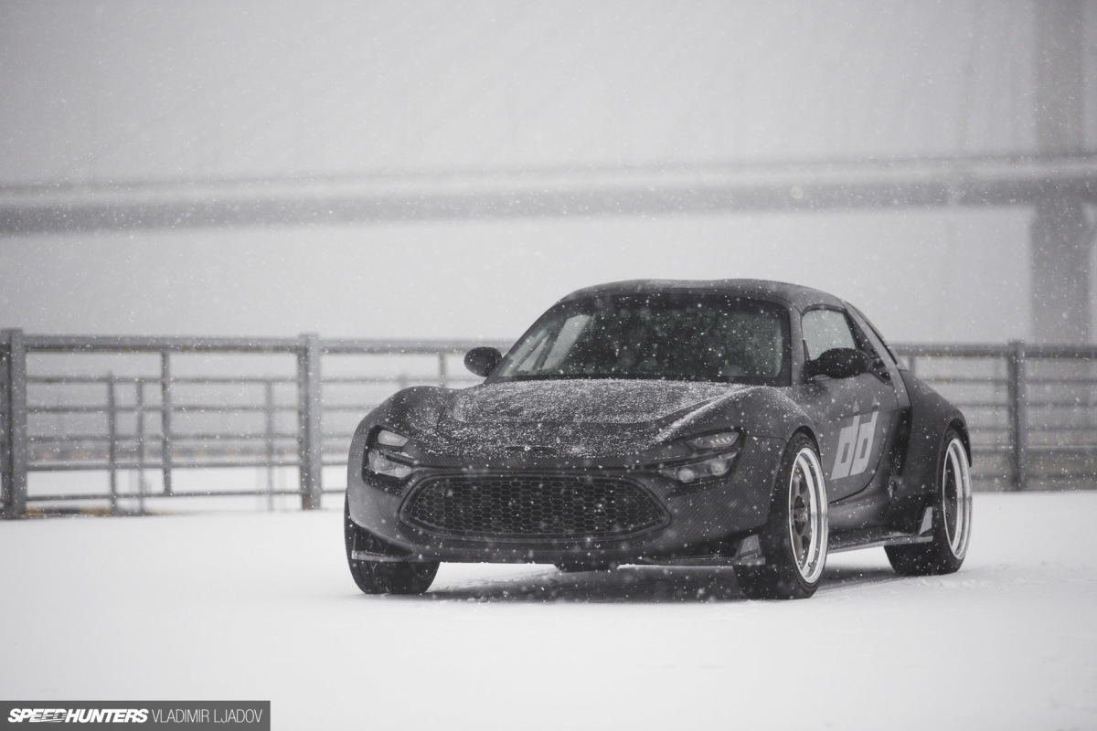 A Carbon-Bodied Smart Roadster Built For Snow Drifting