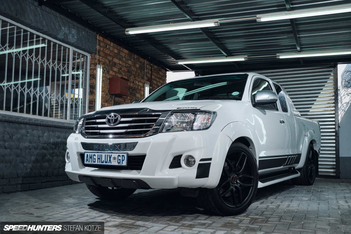 stefan-kotze-speedhunters-hilux-amg-15