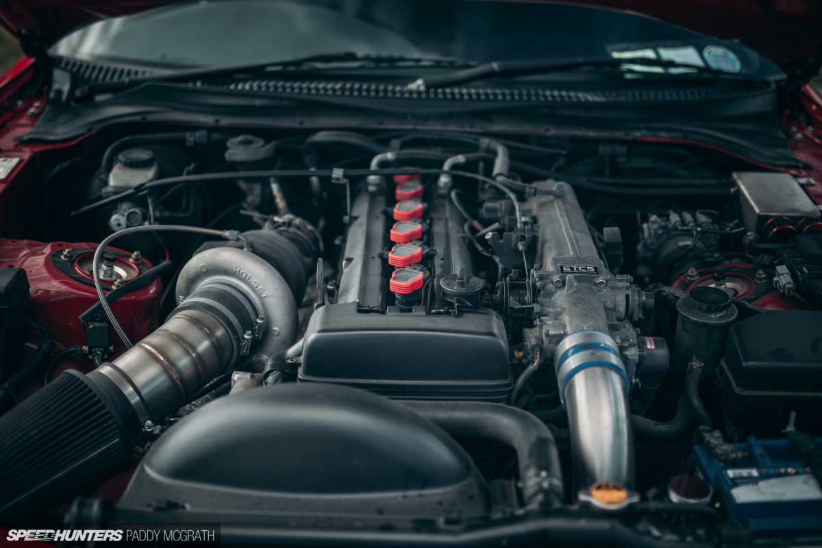 A non-VVTi 2JZ-GTE converted to single-turbo with a Holset HE351, Sard Raci...