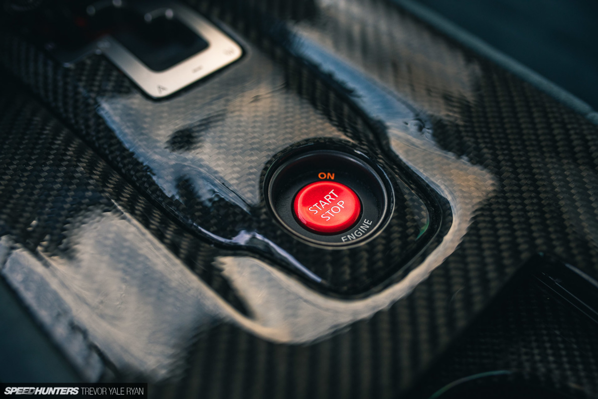 2020-Horsepower-Industries-Bulletproof-Overtake-Carbon-Fiber-R35-GTR_Trevor-Ryan-Speedhunters_013_