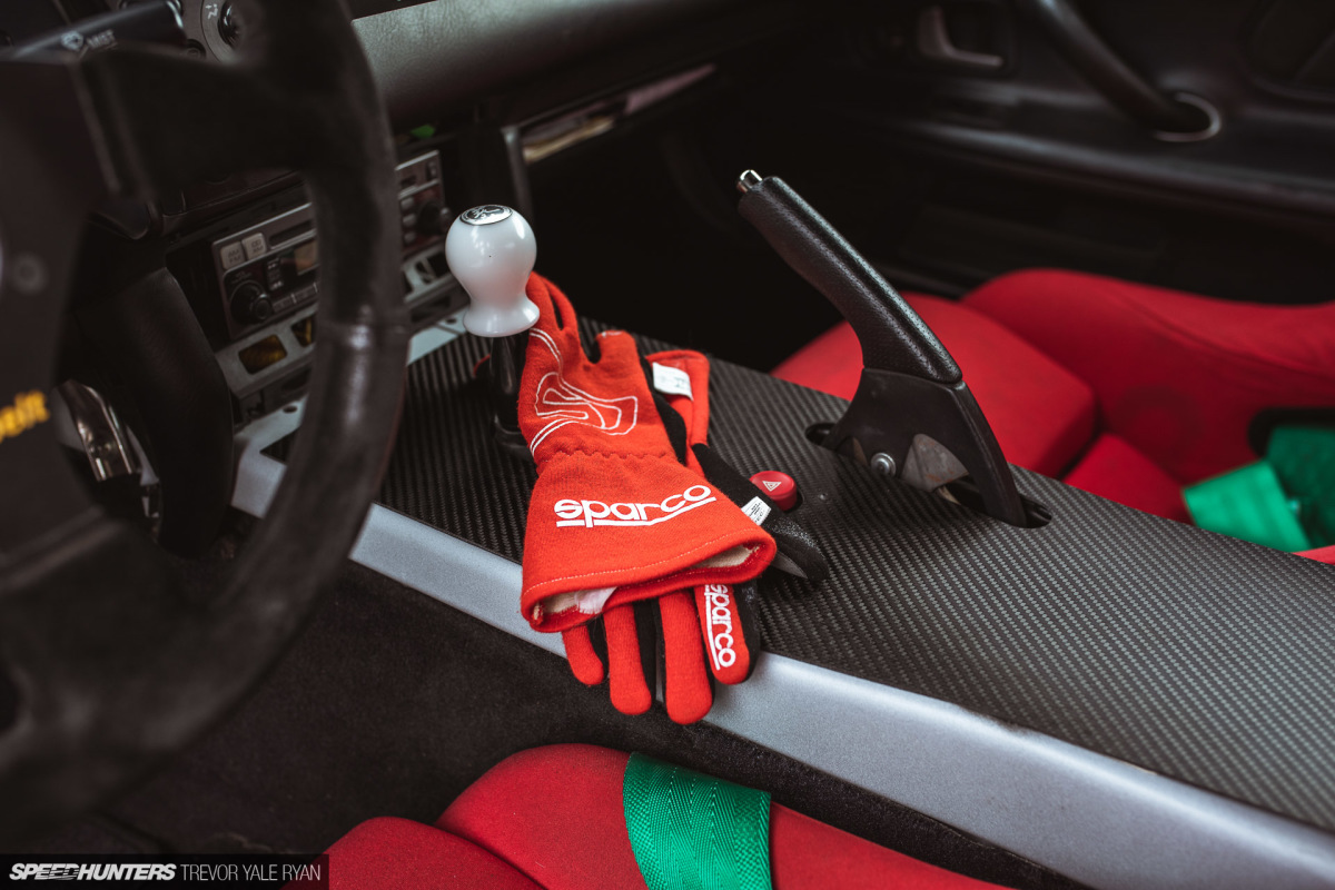 2020-Rainbow-S2000-The-Drivers-Edge_Trevor-Ryan-Speedhunters_027_2317