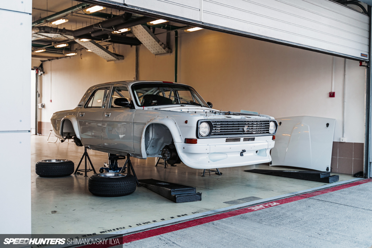 Speedhunters_Shim_Ilya_GAZ-24_DSC09693