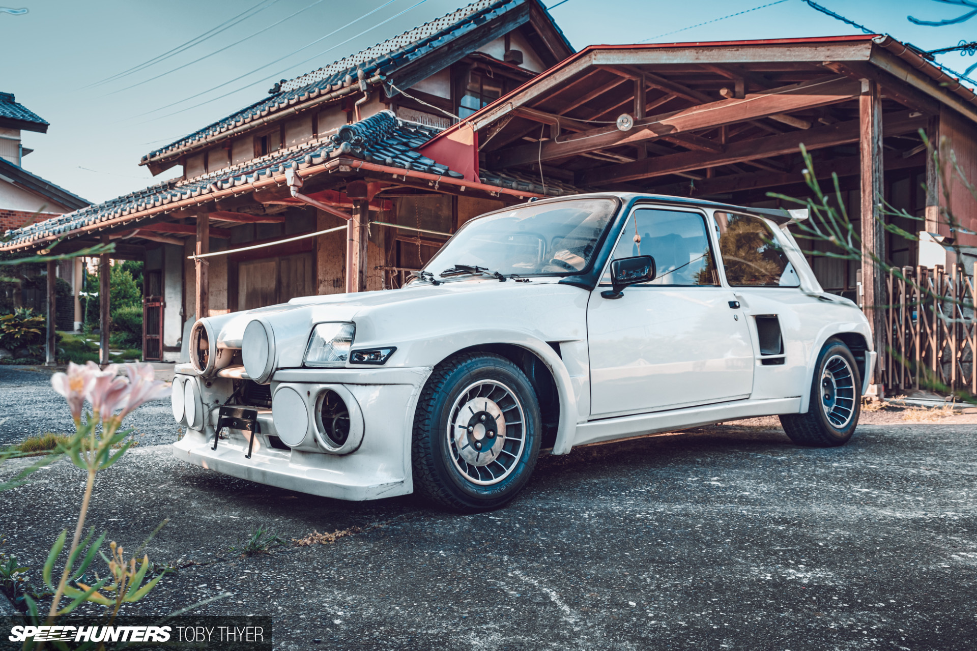 Besparing rol tijdschrift How Cool Is This R5 Turbo Resto Project? - Speedhunters