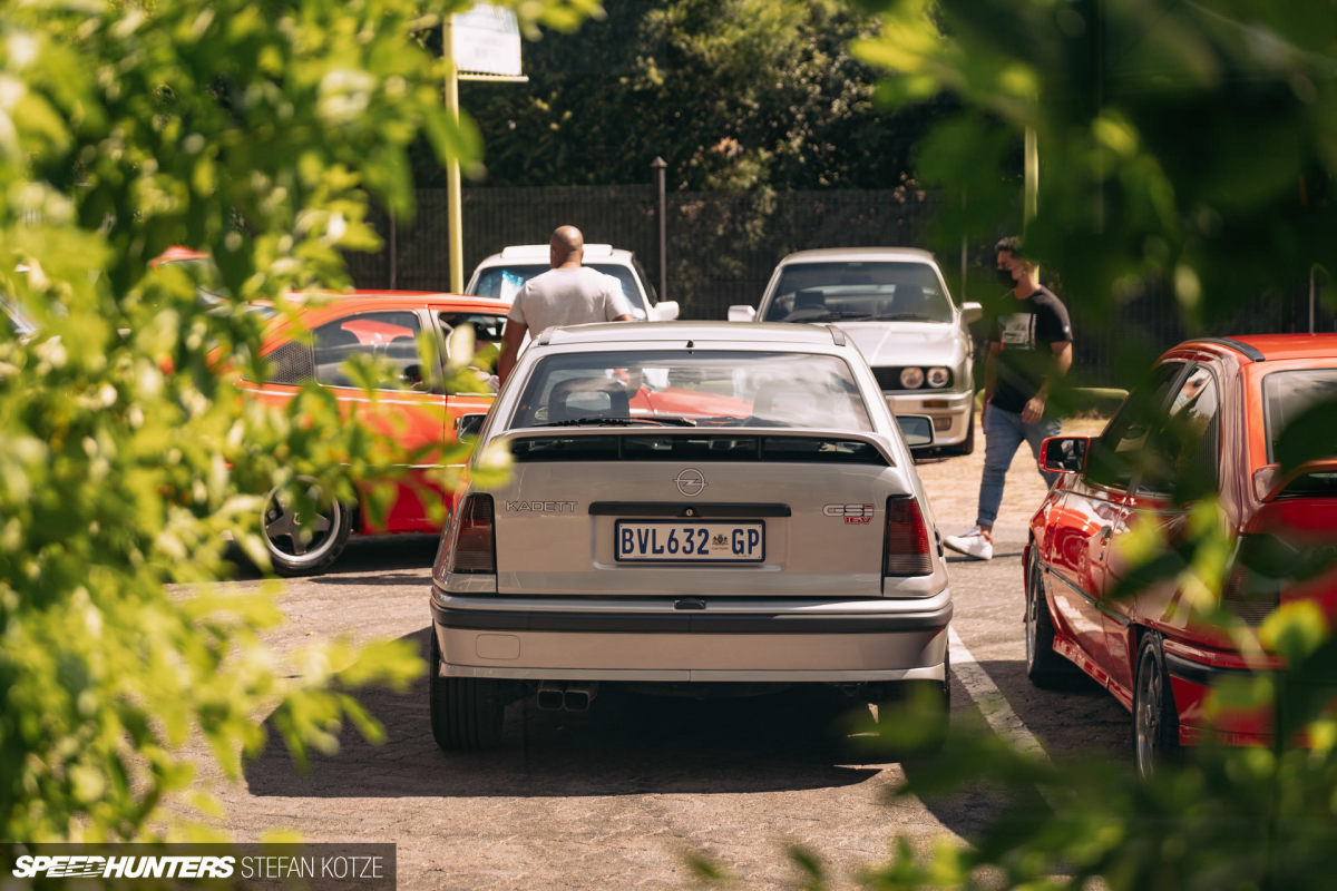 stefan-kotze-opel-superboss-bmw-325is-speedhunters (101)