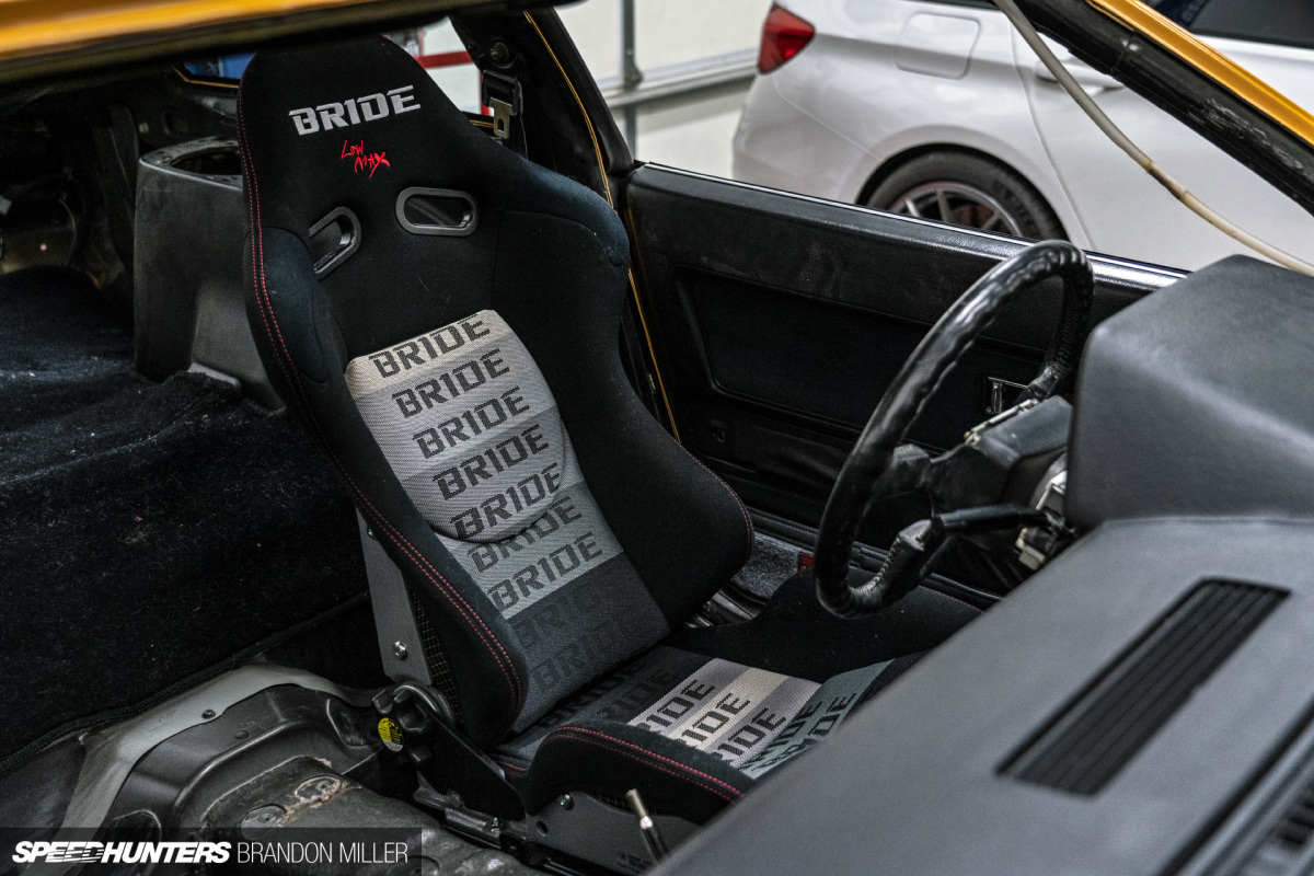 Speedhunters_Project_Z31_Interior-2