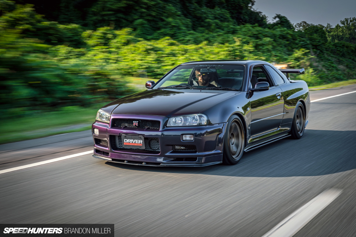 A Big-Boosting R34 Skyline GT-R V-Spec