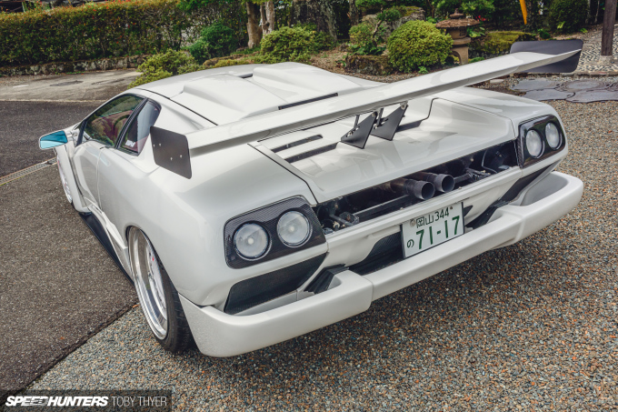 Toby_Thyer_Photographer_Countach_25thAnniversary-10