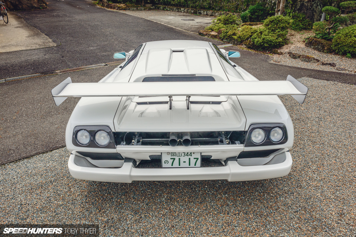 Toby_Thyer_Photographer_Countach_25thAnniversary-11
