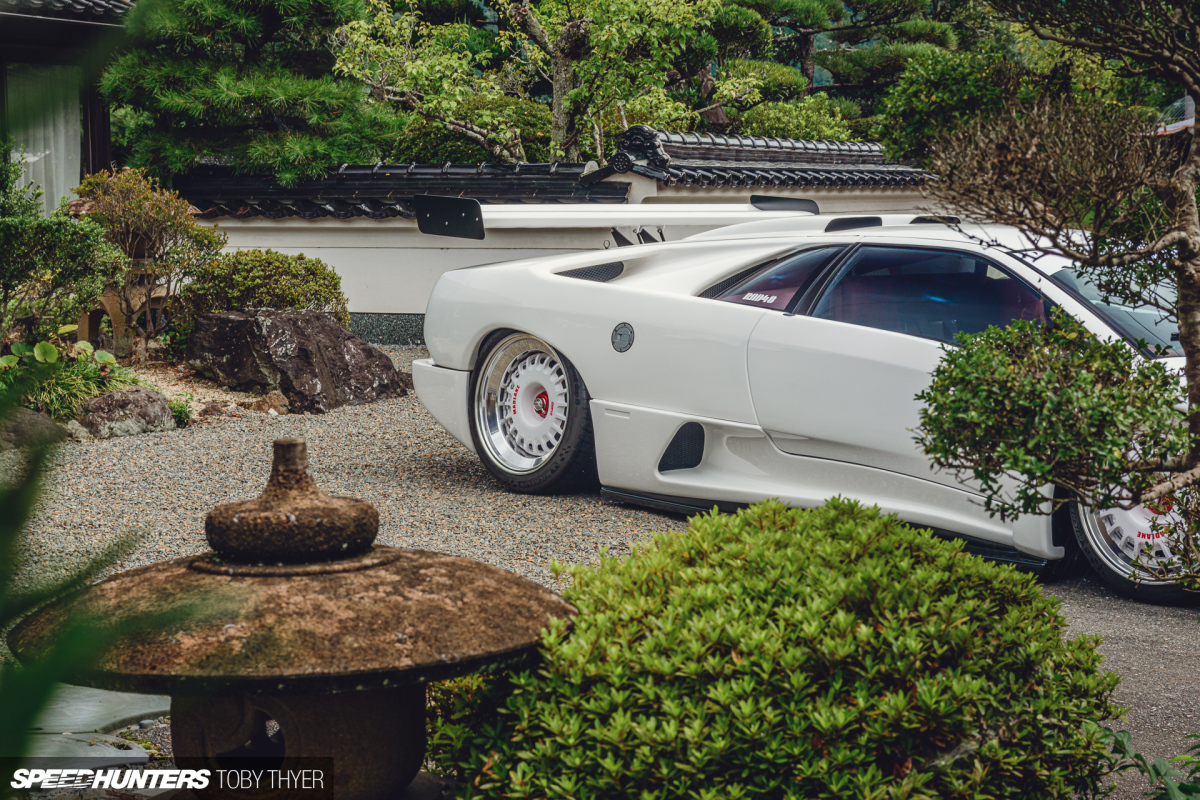 Toby_Thyer_Photographer_Countach_25thAnniversary-13