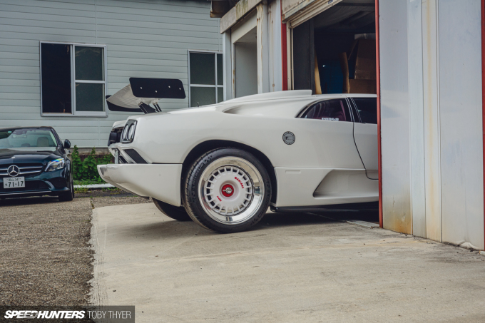 Toby_Thyer_Photographer_Countach_25thAnniversary-2