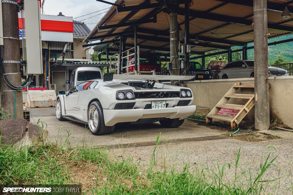 Toby_Thyer_Photographer_Countach_25thAnniversary-31