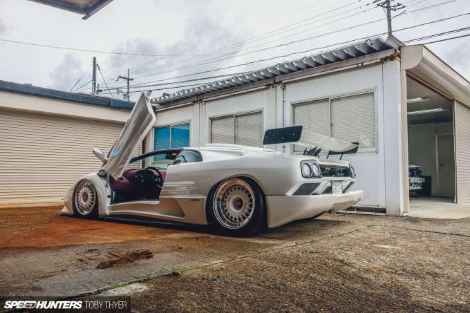 Toby_Thyer_Photographer_Countach_25thAnniversary-6