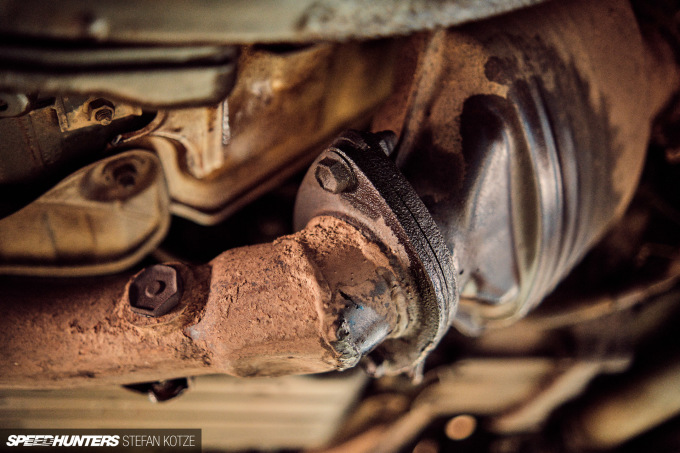stefan-kotze-speedhunters-lexus-ls400-exhaust (5)