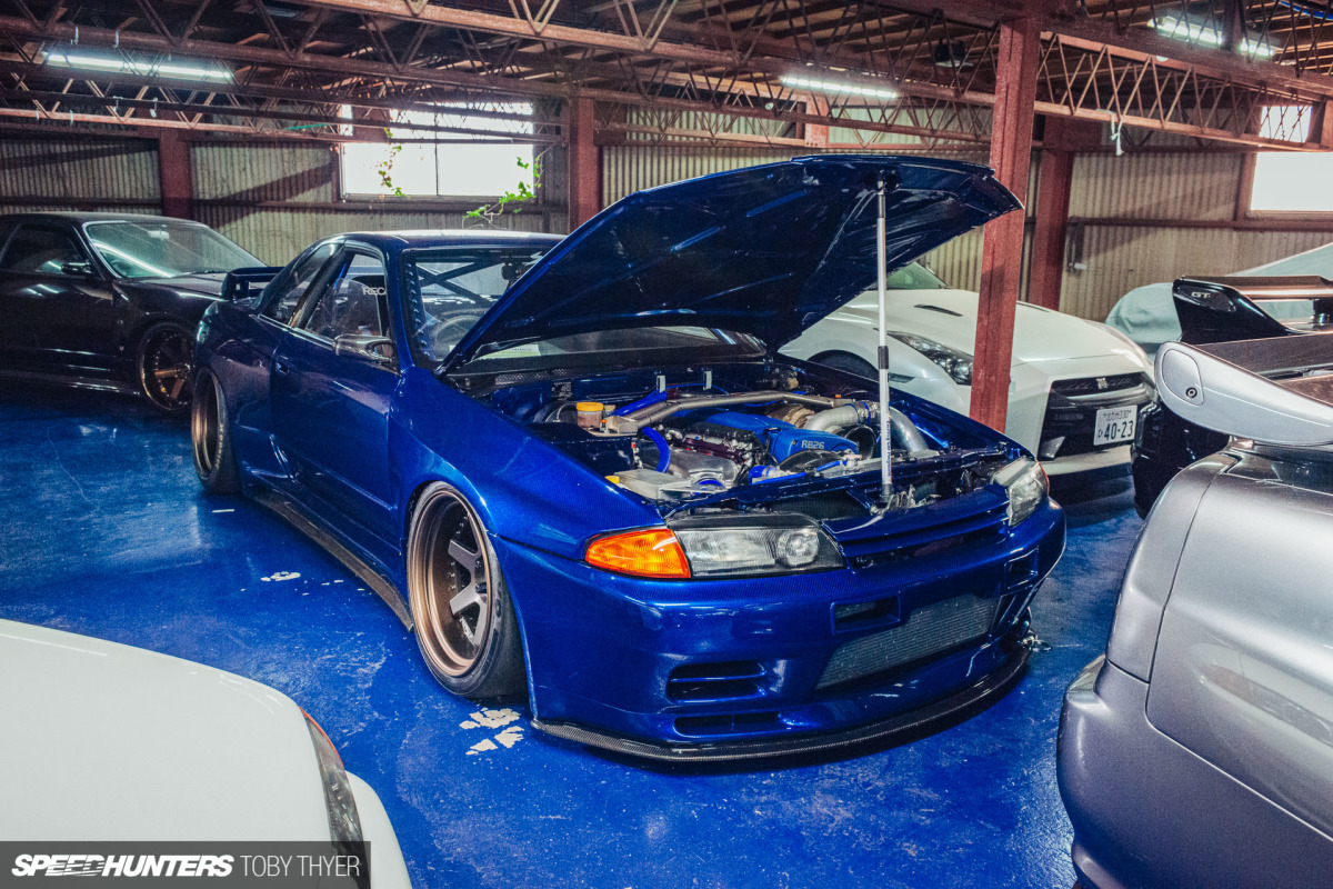 garage active r32