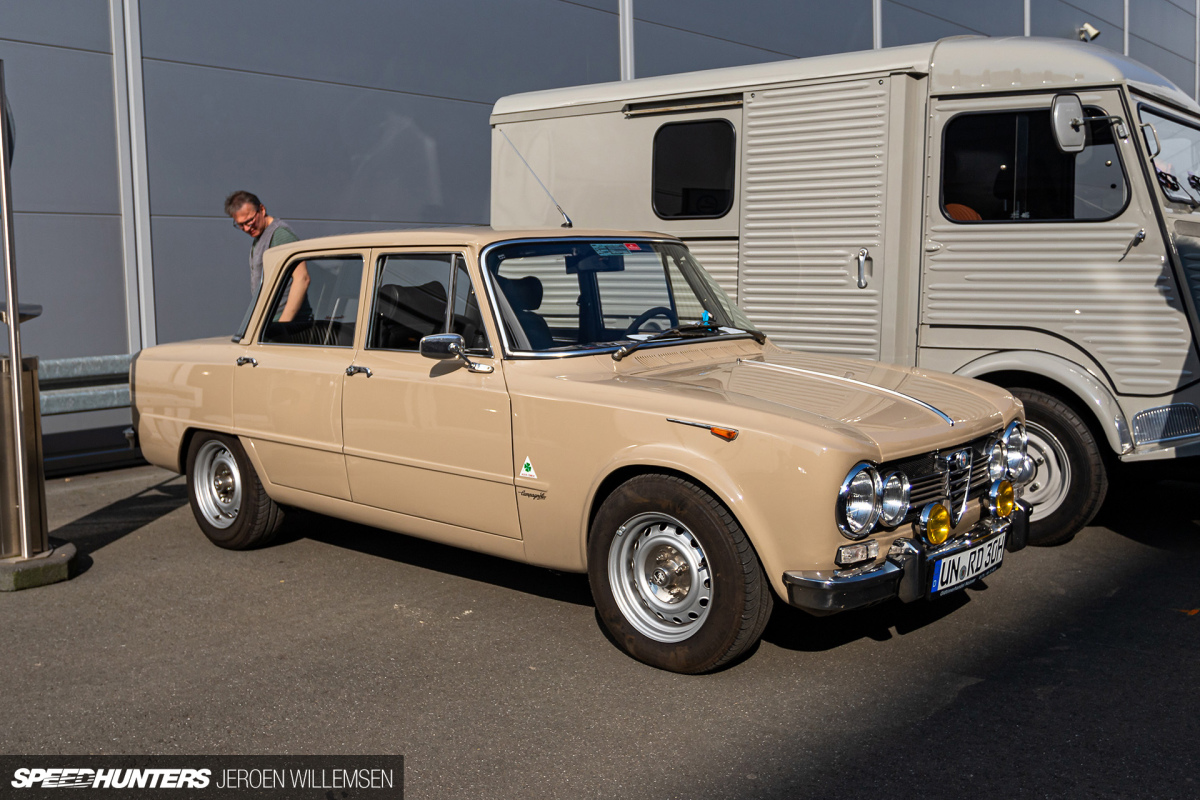 sh-techno-classica-essen-alfa-giulia-1300ti-4275