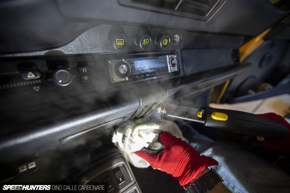 project_964_hvac_cables_carpet_dino_dalle_carbonare_26