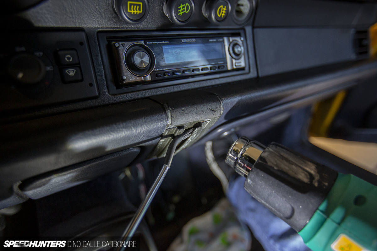 project_964_hvac_cables_carpet_dino_dalle_carbonare_28