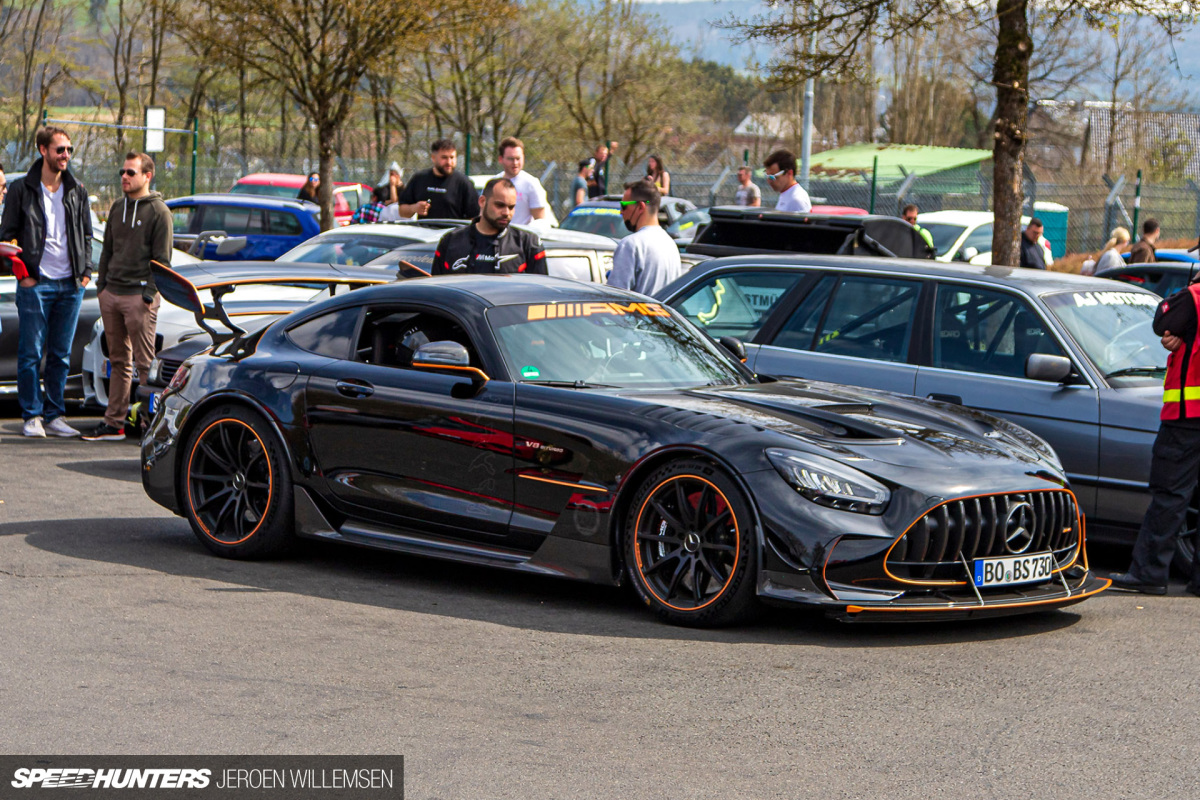 SH-voiture-freitag-amg-gt-noir-serie-4805