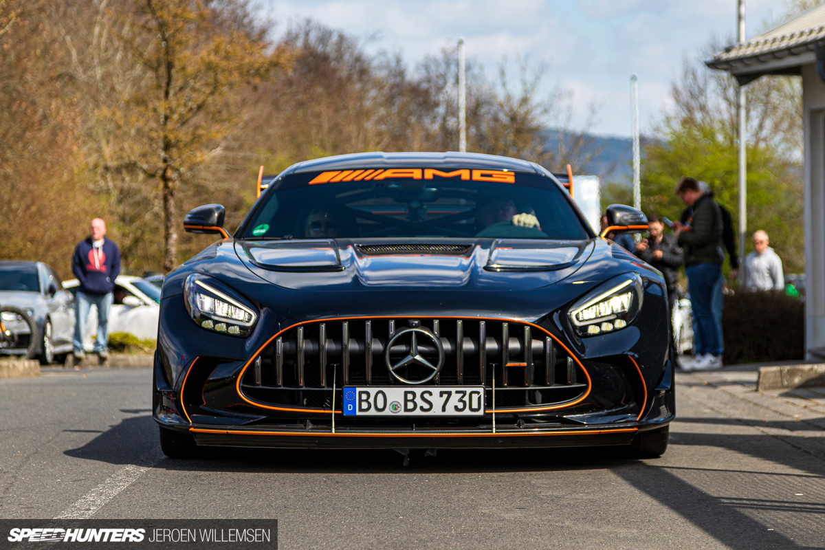 SH-voiture-freitag-amg-gt-noir-serie-4919