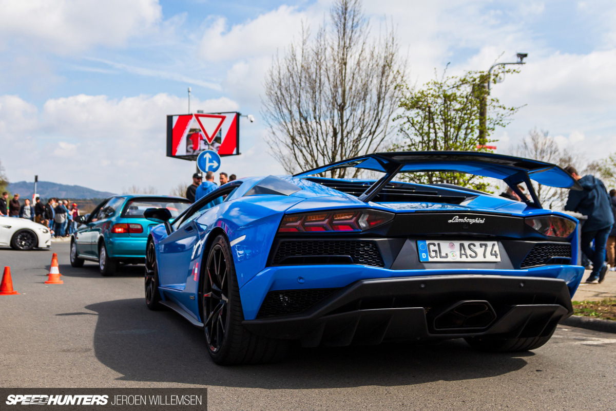 SH-car-freitag-lamborghini-aventador-s-4825