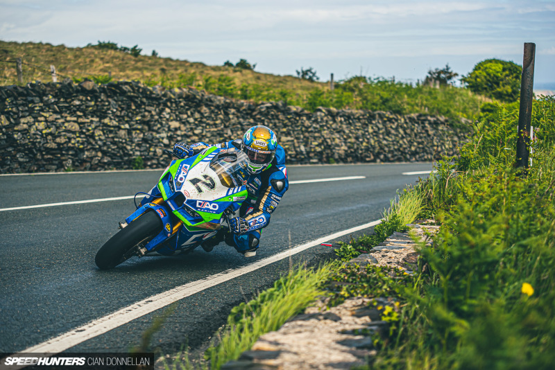 Isle_of_Man_TT_on_Speedhunters_Pic_By_Cian_Don (1)