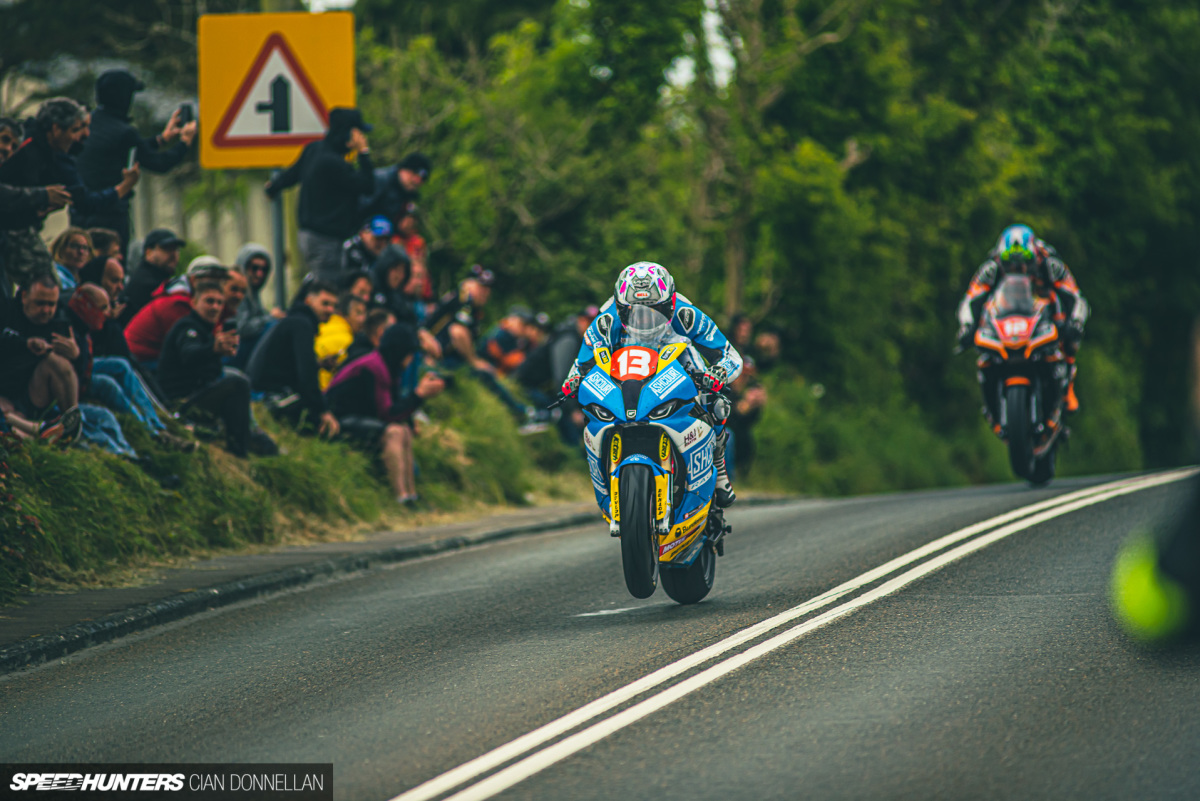Isle_of_Man_TT_on_Speedhunters_Pic_By_Cian_Don (74)