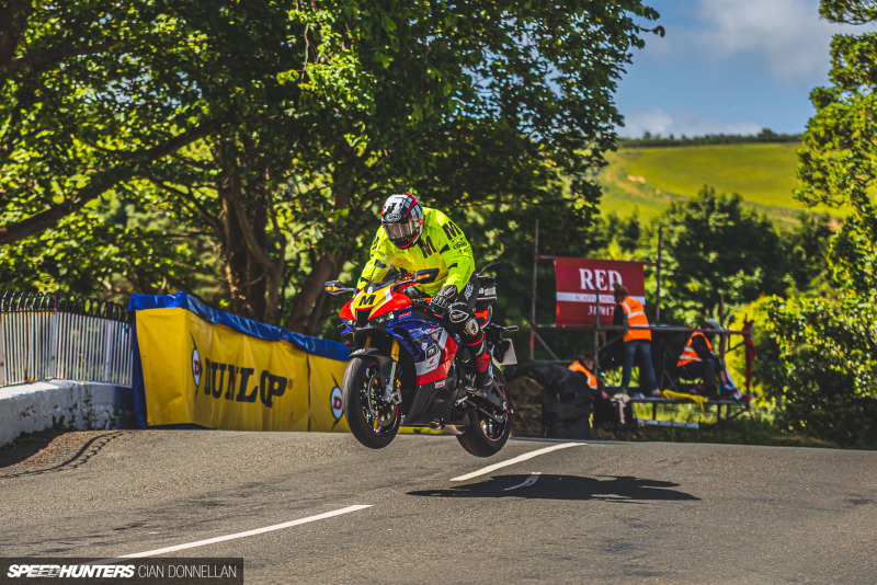 Isle_of_Man_TT_on_Speedhunters_Pic_By_Cian_Don (106)