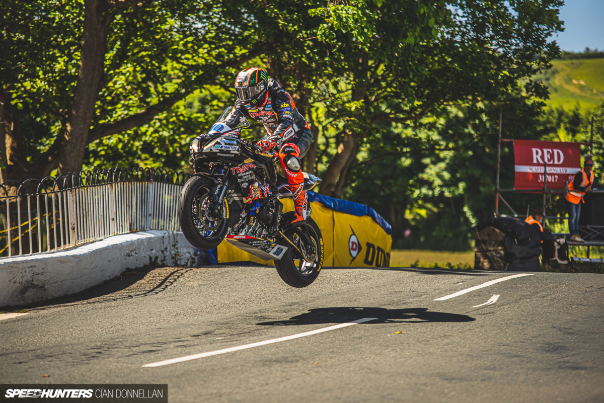 Isle_of_Man_TT_on_Speedhunters_Pic_By_Cian_Don (109)