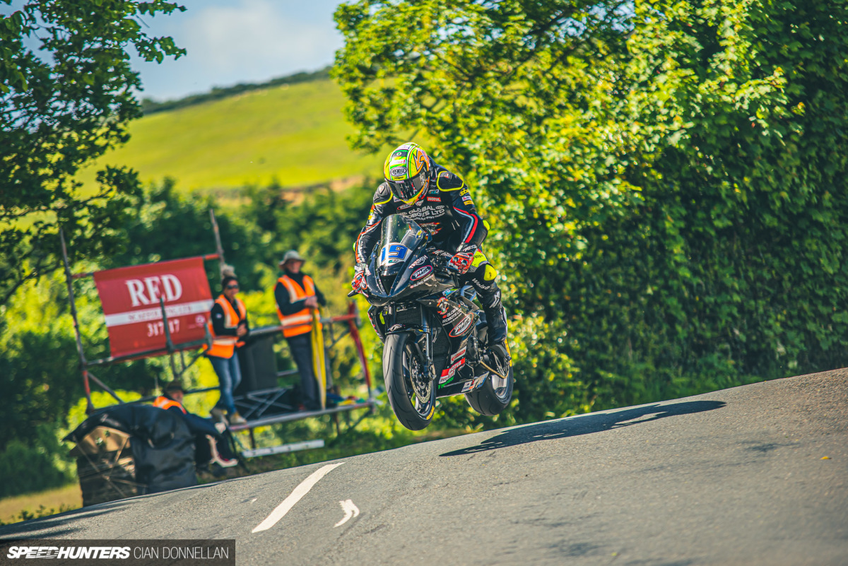 Isle_of_Man_TT_on_Speedhunters_Pic_By_Cian_Don (127)