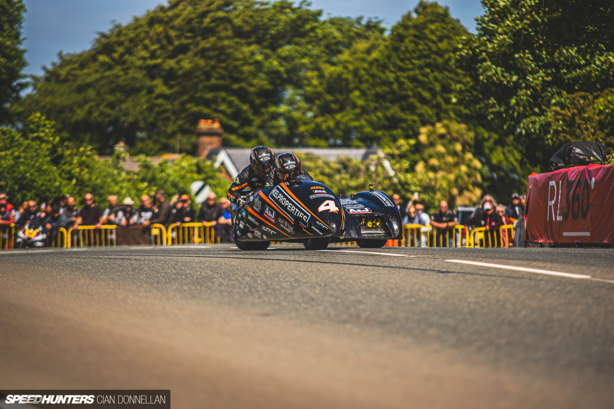 Isle_of_Man_TT_on_Speedhunters_Pic_By_Cian_Don (131)
