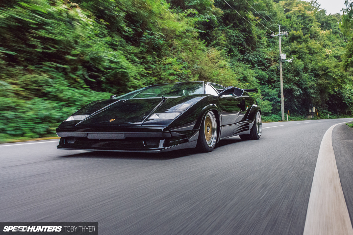 Toby_Thyer_Photographer_Countach_25thAnniversary-2