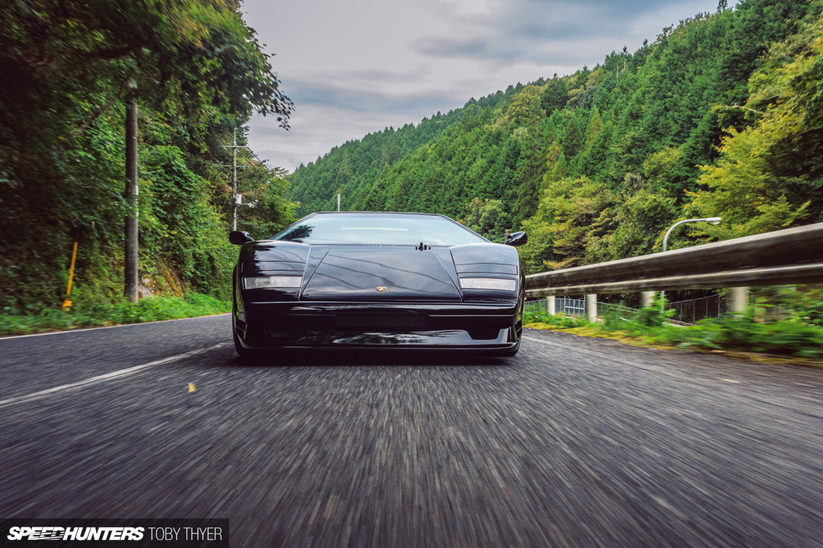 Toby_Thyer_Photographer_Countach_25thAnniversary-10