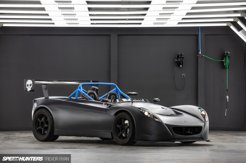 2023-Carbon-Fiber-Lotus-Roadster_Trevor-Ryan-Speedhunters_003
